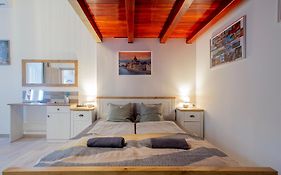 Dob Apartment With Ac